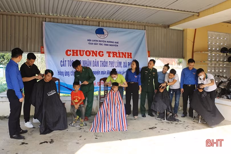 Đượm nghĩa tình chương trình “Xuân biên cương - Ấm lòng dân bản”