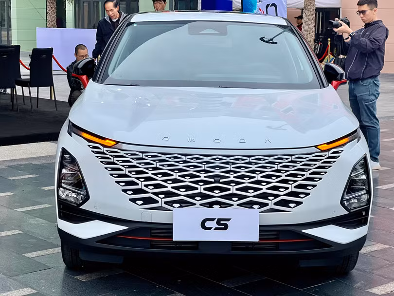 Cận cảnh Omoda C5 vừa ra mắt tại Việt Nam, cạnh tranh Kia Seltos