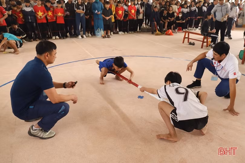 Hàng nghìn học sinh tham gia Hội khỏe Phù Đổng tại các địa phương