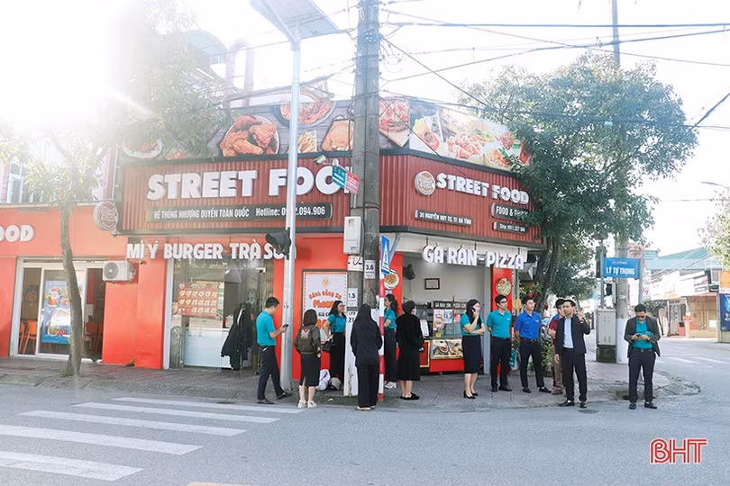 Thêm một tuyến phố ở Hà Tĩnh triển khai thanh toán không dùng tiền mặt