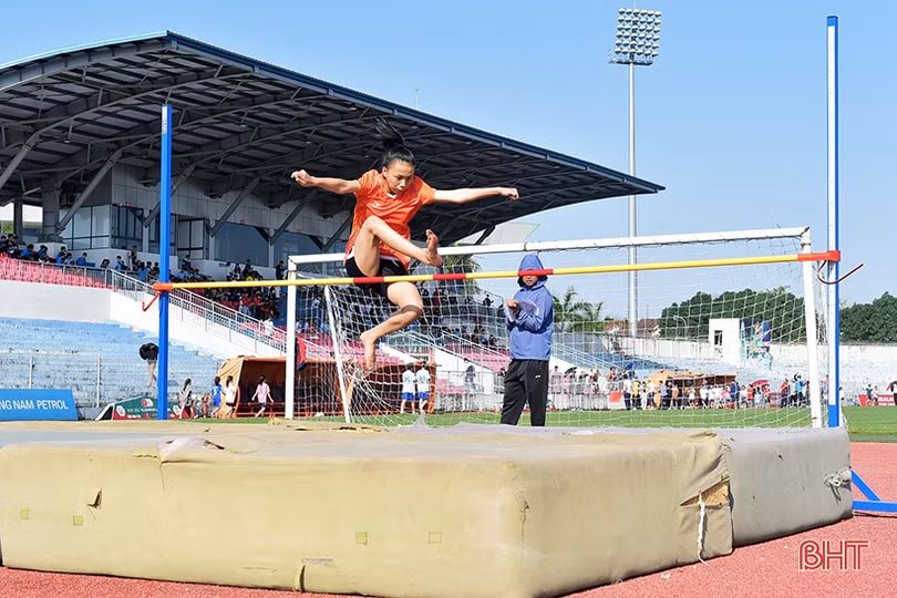 Hàng nghìn học sinh tham gia Hội khỏe Phù Đổng tại các địa phương