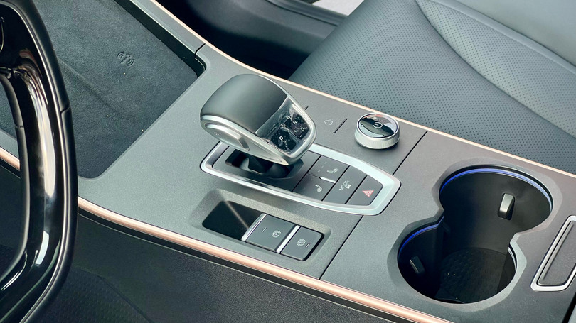 Cận cảnh Omoda C5 vừa ra mắt tại Việt Nam, cạnh tranh Kia Seltos