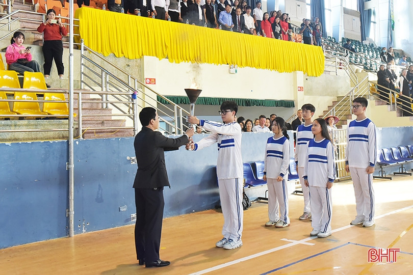 Hàng nghìn học sinh tham gia Hội khỏe Phù Đổng tại các địa phương