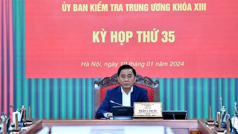 Đề nghị Bộ Chính trị, Ban Bí thư xử lý kỷ luật Ban Cán sự đảng Bộ Công thương; đồng chí Trần Tuấn Anh và một số cán bộ