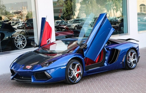 Lamborghini Aventador đặc biệt gần 2 triệu USD ảnh 2