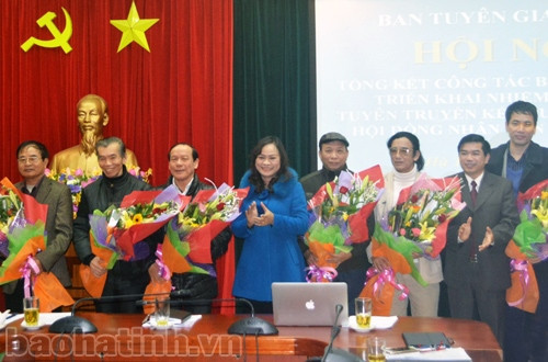 Xây dựng kế hoạch tuyên truyền sâu rộng, hiệu quả về đại hội Đảng các cấp ảnh 4