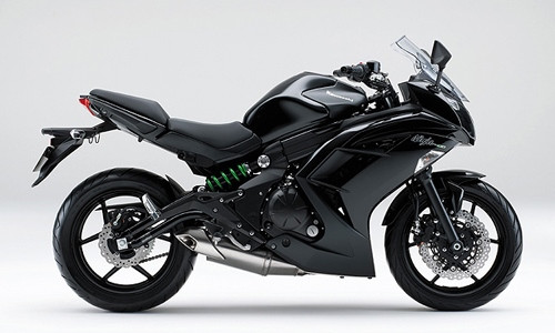Kawasaki Ninja 400 2015 thay áo mới ảnh 3