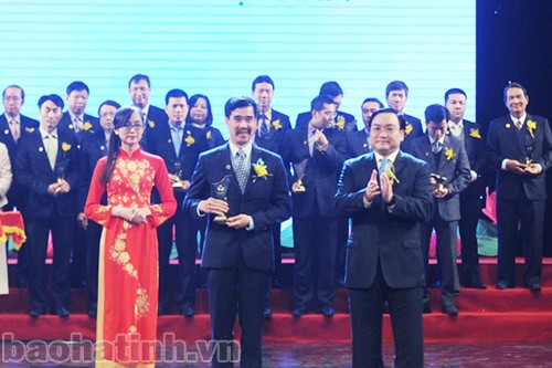 Vinamilk tiếp tục được vinh danh thương hiệu quốc gia năm 2014 ảnh 2