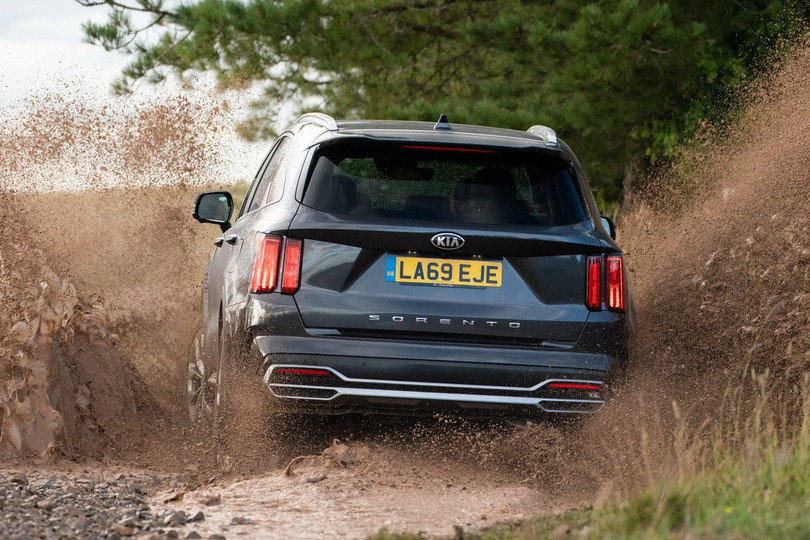 Kia Sorento 2021 mở bán tại châu Âu, dự kiến về Việt Nam trong năm nay