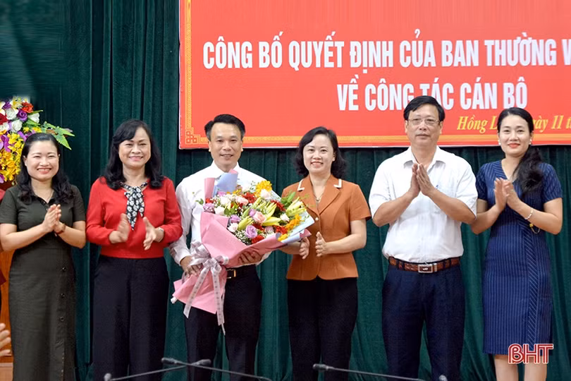 Nguyên Trưởng ban Pháp chế HĐND tỉnh Hà Tĩnh giữ chức Phó Bí thư Thị ủy Hồng Lĩnh