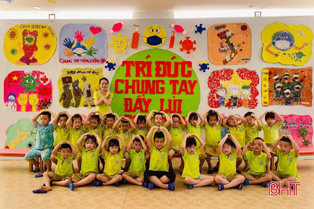 Các “họa sỹ” mầm non Trí Đức vẽ tranh phòng chống dịch Covid-19 ảnh 1 Các “họa sỹ” mầm non Trí Đức vẽ tranh phòng chống dịch Covid-19