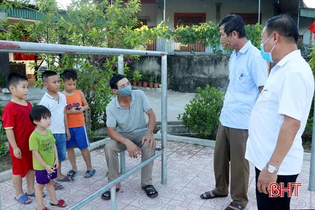 Mỗi xóm làng, tổ dân phố ở Hà Tĩnh là một “pháo đài” chống dịch