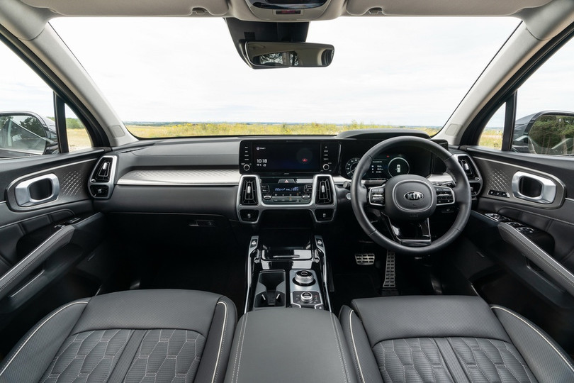 Kia Sorento 2021 mở bán tại châu Âu, dự kiến về Việt Nam trong năm nay