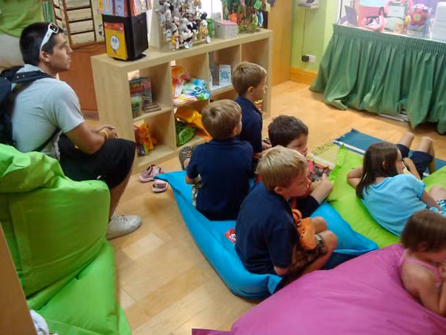 Hài hước khi đàn ông cũng chỉ là những “đứa trẻ to xác”