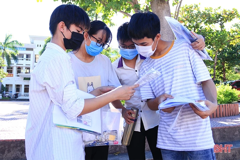 Khép lại kỳ thi tốt nghiệp THPT ở Hà Tĩnh: An toàn, nghiêm túc, không áp lực!