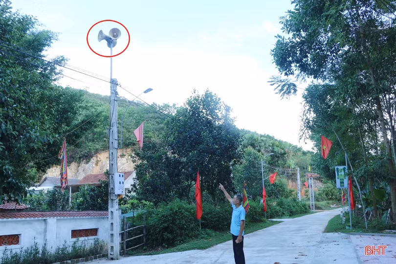 Sóng điện thoại chập chờn, cuộc sống người dân xóm núi Hà Tĩnh bất tiện đủ đường