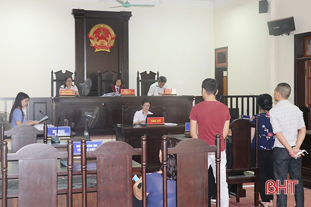 Vào Huế tham quan du lịch, tiện đường ghé Hà Tĩnh... trộm tài sản!