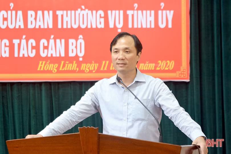 Nguyên Trưởng ban Pháp chế HĐND tỉnh Hà Tĩnh giữ chức Phó Bí thư Thị ủy Hồng Lĩnh