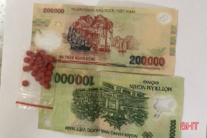 Vào nghĩa trang “phê” ma túy vẫn bị bắt