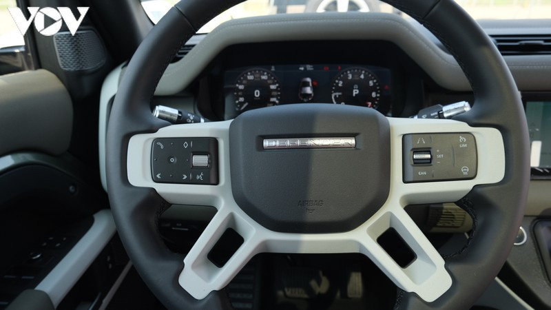 cận cảnh land rover defender thế hệ mới vừa xuất hiện tại việt nam hình 14 Cận cảnh Land Rover Defender thế hệ mới vừa xuất hiện tại Việt Nam