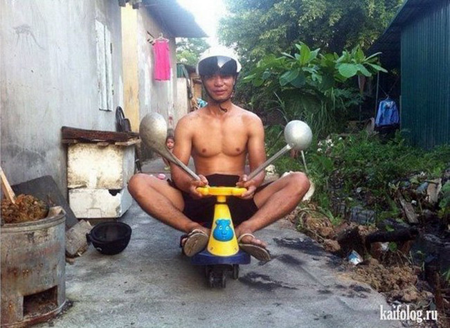 Hài hước khi đàn ông cũng chỉ là những “đứa trẻ to xác”