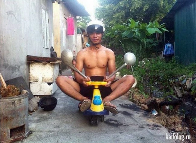 Hài hước khi đàn ông cũng chỉ là những “đứa trẻ to xác”