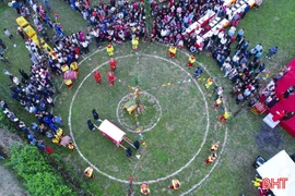 Nhiều trò chơi dân gian đặc sắc tại Lễ hội tìm trâu và mở cửa rừng