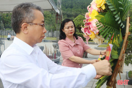 Dâng hương tưởng nhớ 84 năm ngày mất cố Tổng Bí thư Hà Huy Tập 