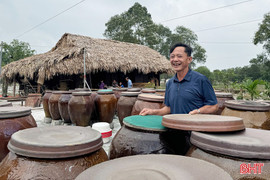 Ông giáo làng xứ Cẩm đưa nước mắm truyền thống thành sản phẩm OCOP