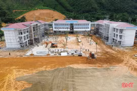 Tăng tốc hoàn thành 2 trường học vùng biên ở Hà Tĩnh 