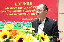 Phó Bí thư Thường trực Tỉnh ủy Nguyễn Hồng Lĩnh và các ứng cử viên tiếp xúc cử tri 