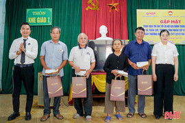 Công ty CP Đầu tư và Thương mại Hoàng Gia Phát tặng quà tri ân dịp 27/7