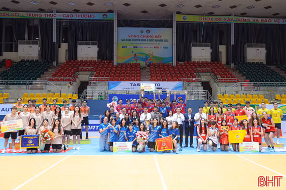 Trao thưởng Giải Bóng chuyền hạng A quốc gia năm 2025