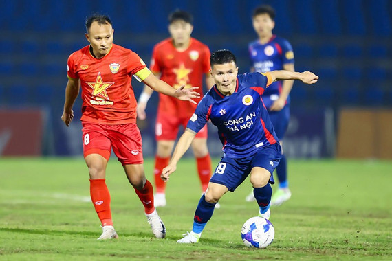 Thử thách của Hồng Lĩnh Hà Tĩnh trước chủ nhà Công an Hà Nội 