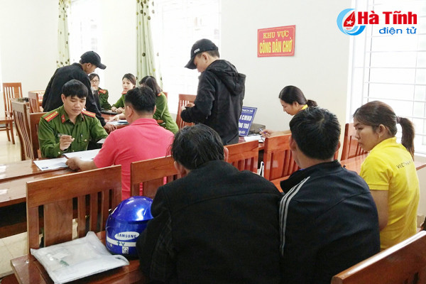 tthc cong thach ha tiep nhan 169 ho so sau 2 ngay van hanh thu cap cmnd