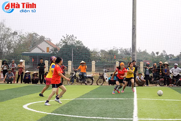 video xem bong hong tranh tai bong da tro tai nau an dip 8 3