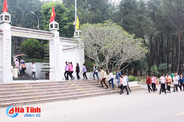 tham 10 doa hoa dong loc ngay quoc te phu nu