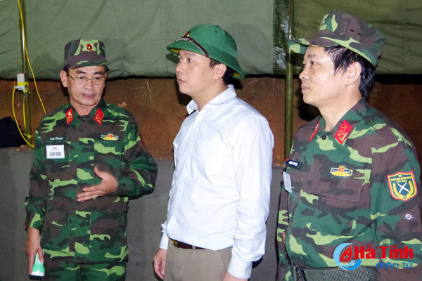 chu tich ubnd tinh kiem tra luyen tap phuong an san sang chien dau