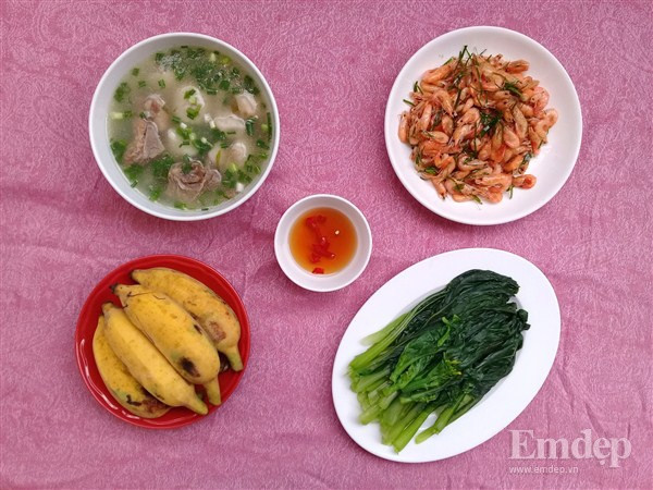 thuc don com toi gian di chi voi 64 nghin dong ma ngon mieng vo cung