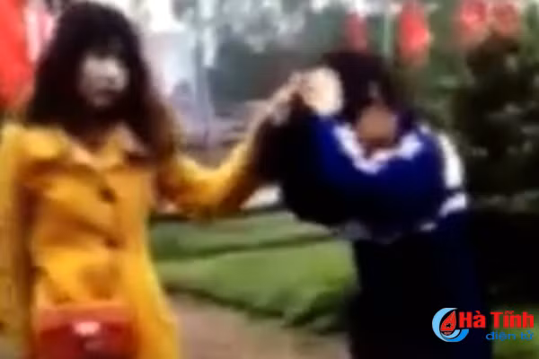 de nghi khoi to vu chi dau em chong danh nu sinh lop 11 o huong khe