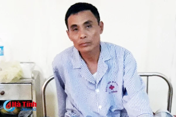 ngan can danh bac cong an vien bi danh nhap vien