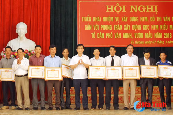 vu quang phan dau 100 xa dat chuan ntm nam 2018