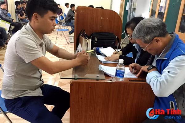 hon 500 lao dong tham gia ngay hoi tuyen dung cua formosa ha tinh