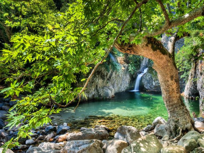 nhung hon dao xinh dep nhung it nguoi biet den o hy lap