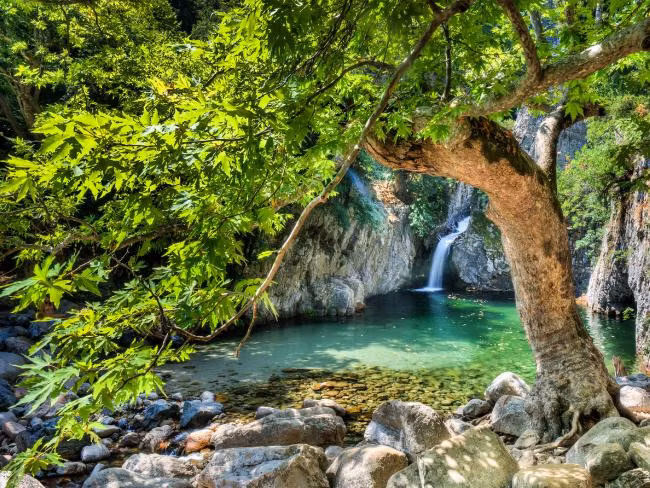 nhung hon dao xinh dep nhung it nguoi biet den o hy lap