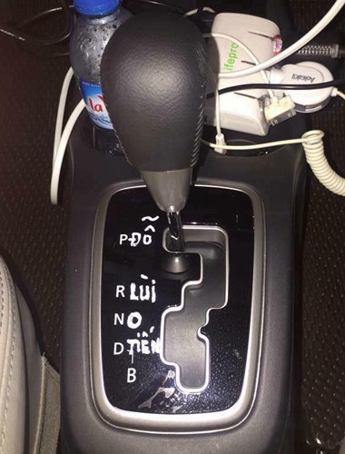 cach day vo lai oto khien tai xe viet cuoi ra nuoc mat