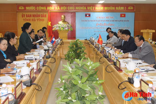 nang tam hop tac cong tac dan toc viet nam lao