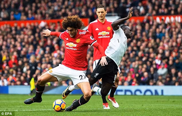 trong tai thien vi mu cuop 3 qua phat den cua liverpool