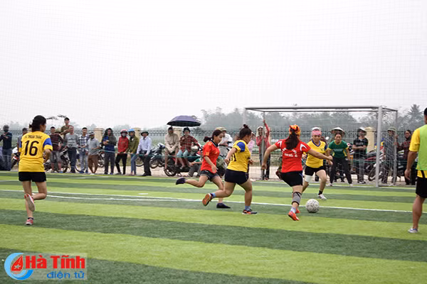 video xem bong hong tranh tai bong da tro tai nau an dip 8 3