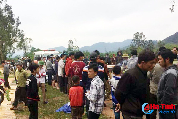 xe tai tong xe may mot phu nu tu vong tai cho